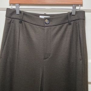 Vince wide-leg flat-front trousers 10 olive